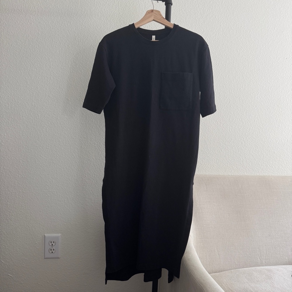 Aritzia tshirt dress